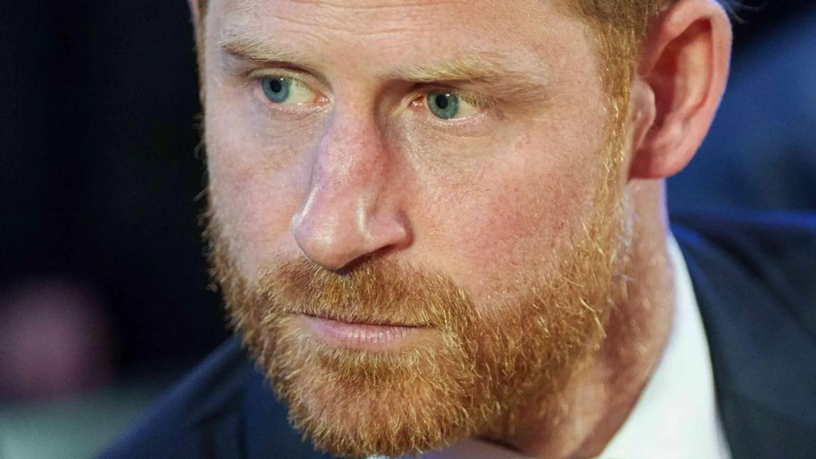 Der britische Prinz Harry traf am Montag zu einem mehrtägigen Aufenthalt in seiner alten Heimat ein. (Archivbild) (Foto: Evgeniy Maloletka/AP/dpa)