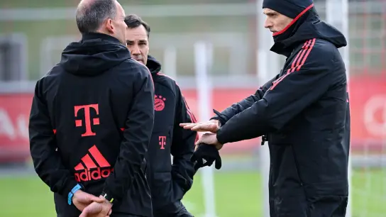 Der neue Bayern-Trainer Thomas Tuchel (r) will gegen seinen früheren Club Dortmund ein erstes „Ausrufezeichen“ setzen. (Foto: Sven Hoppe/dpa)