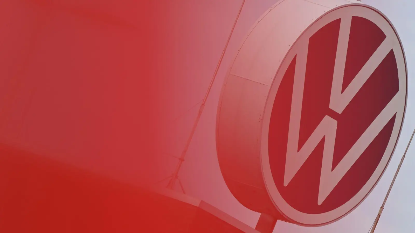 VW-Chef Blume will auch beim Management sparen.  (Foto: Lars Penning/dpa)