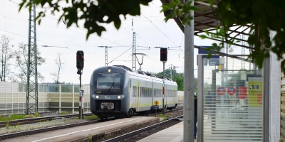 Die Privatbahn Agilis bestreitet unter anderem rund um Regensburg bereits Linien im Regionalverkehr. 2030 könnte der Regionalexpress Nürnberg–Würzburg hinzukommen. (Foto: Johannes Hirschlach)
