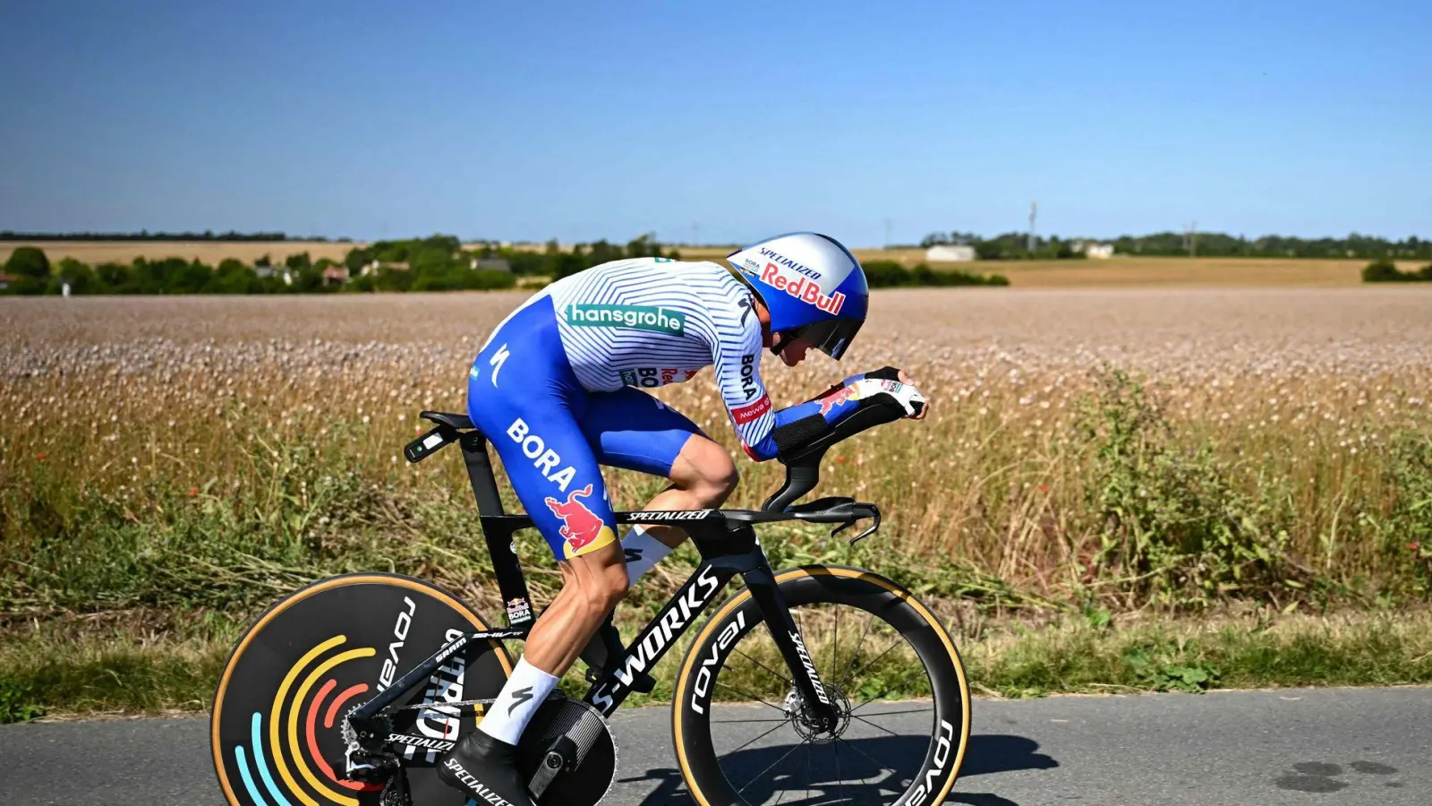 Stark im Kampf gegen die Uhr: Florian Lipowitz. (Foto: Loic Venance/AFP/dpa)