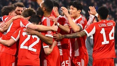 Jubel, Trubel, Titelfavorit: Der FC Bayern setzt ein Zeichen in Europa. (Foto: Tom Weller/dpa)