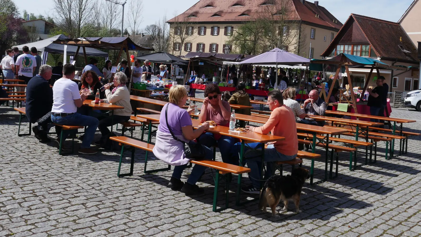 Burghaslach lädt am 19. April 2026 wieder zum beliebten Frühjahrsmarkt. (Foto: Martina Hinkelmann)