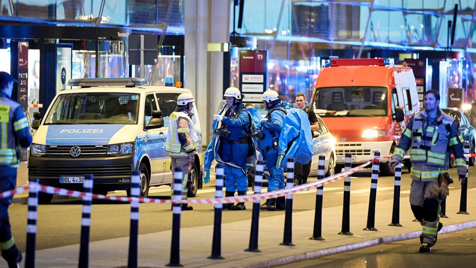 Nach dem Gefahrgutalarm am BER ist Terminal 1 wieder freigegeben. (Foto: Michael Ukas/dpa)