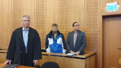 In seinem Schlusswort entschuldigte sich der Angeklagte für die Tat. (Foto: Martin Höke/dpa)