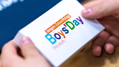 „Boys' Day“: Eine überholte Kategorie? (Symbolbild) (Foto: Monika Skolimowska/dpa-Zentralbild/dpa)