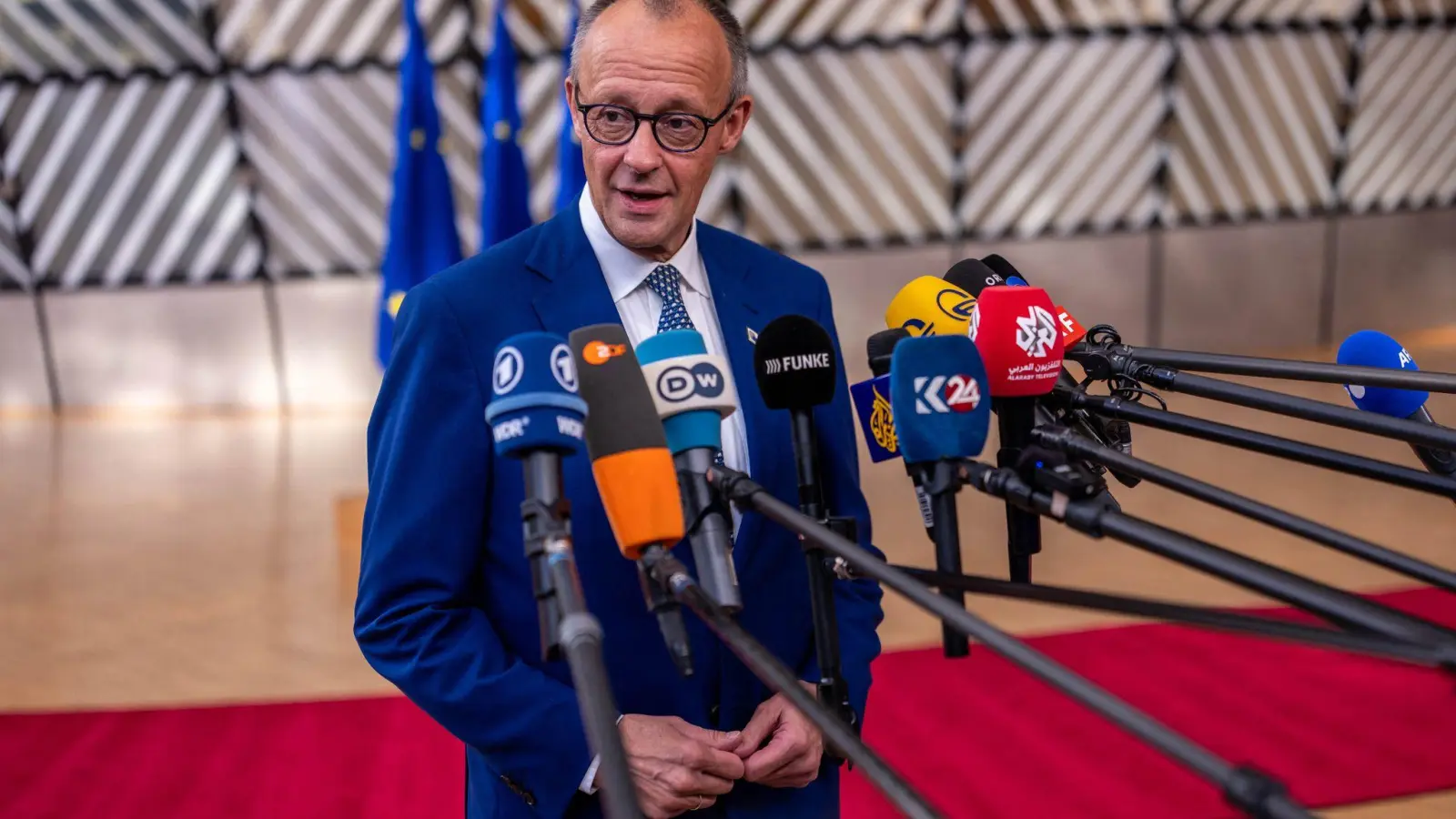 Die EU-Länder versuchen, sich bis Jahresende auf einen Kompromiss für den billionenschweren Gemeinschaftshaushalt für die Jahre 2028 bis 2034 zu verständigen. (Foto: Michael Kappeler/dpa)
