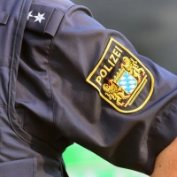 Die Anweisungen der Polizei missachteten zwei Männer in Neustadt/Aisch. Sie wurden gegen die Beamten gewalttätig.  (Symbolbild: Jim Albright.)