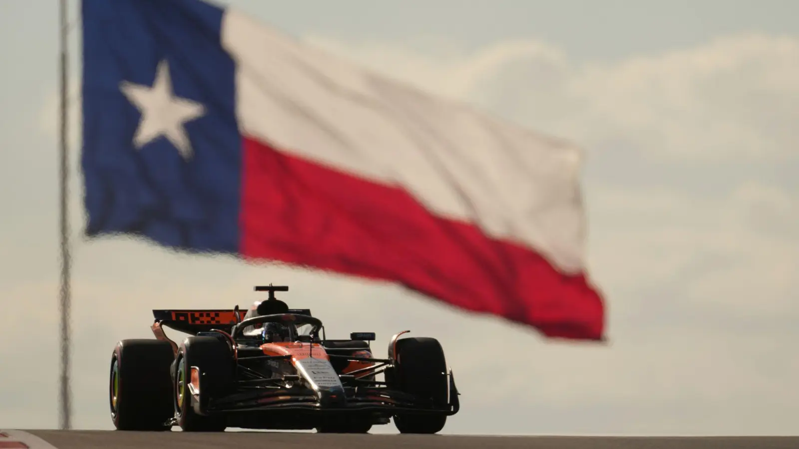 WM-Spitzenreiter Oscar Piastri sucht nach seiner Topform.  (Foto: Eric Gay/AP/dpa)