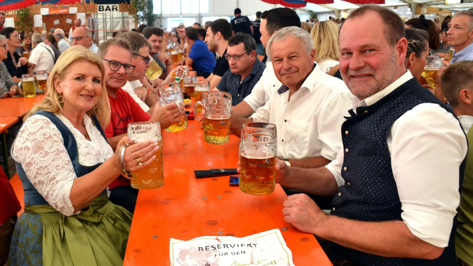 In Markt Erlbach wird am Wochenende gefeiert.  (Foto: Gudrun Schwarz-Köhler)
