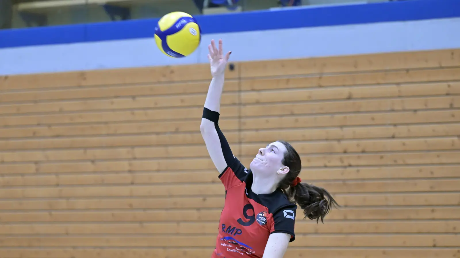 Auf die Aufschläge von Nina Retsch kommt es auch beim Spiel in München wieder an. (Foto: Martin Rügner)