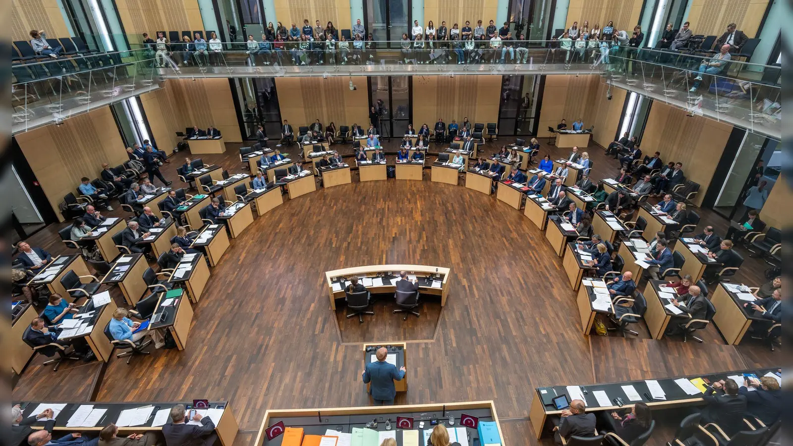 Grünes Licht für den Bundeshaushalt und andere Gesetze: Der Bundesrat tagt. (Foto: Michael Kappeler/dpa)