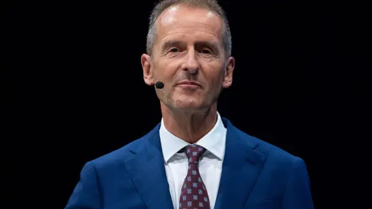 Der Aufsichtsrat des Chipkonzerns Infineon hat mit Ex-VW-Chef Herbert Diess einen neuen Vorsitzenden. (Foto: Sven Hoppe/dpa/Archivbild)