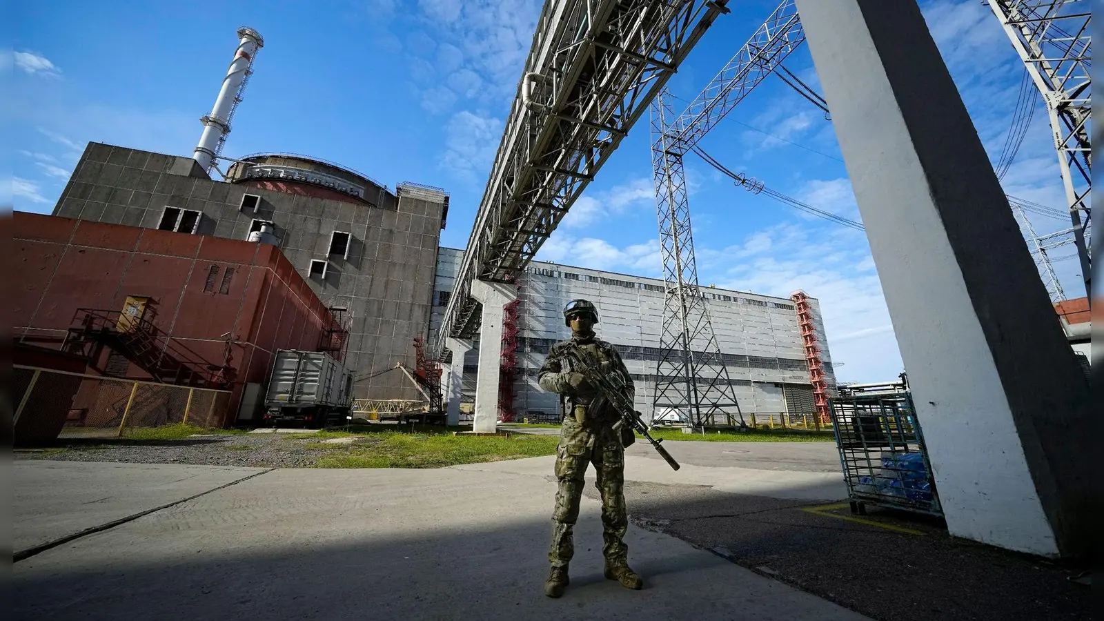 Der Bereich des ukrainischen Kernkraftwerks Saporischschja im Südosten des Landes ist weiter unter russischer Kontrolle. (Foto: -/AP/dpa)