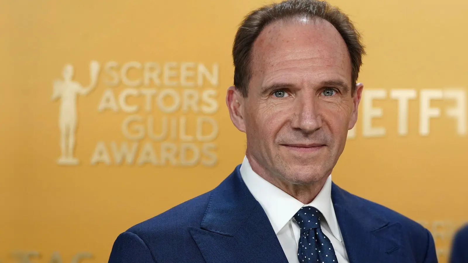 Der Voldemort-Schauspieler trug nach eigenen Angaben in seiner Rolle als Harry-Potter-Bösewicht Strapse am Set. (Archivbild) (Foto: Jordan Strauss/Invision via AP/dpa)