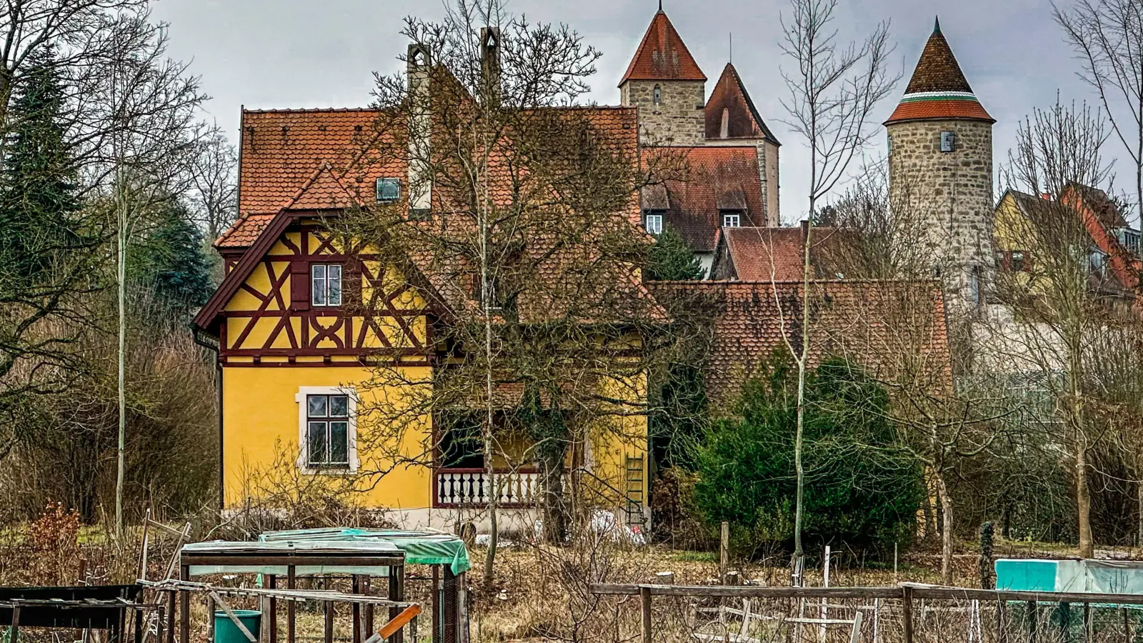 Das Pilgramhaus vor der Dinkelsbühler Stadtmauer wird doch nicht Sitz der „Darmbulanz“. (Foto: Martina Haas)