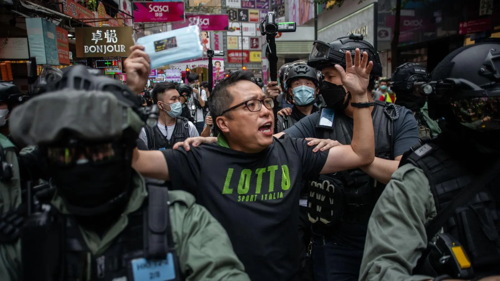 Tam Tak-chi wurde angelastet, den demokratischen Slogan „Befreit Hongkong, Revolution unserer Zeit“ oder „korrupte Polizisten“ sollten „zur Hölle gehen“ gerufen zu haben (Archivbild). (Foto: Ivan Abreu/SOPA Images via ZUMA Wire/dpa)