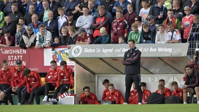 Vor zwei Jahren war der 1. FC Nürnberg mit dem damals neuen Trainer Miroslav Klose zuletzt bei der SpVgg Ansbach zu Gast. Am Samstag kommt der Club wieder zu einem Testspiel nach Westmittelfranken. (Foto: Martin Rügner)