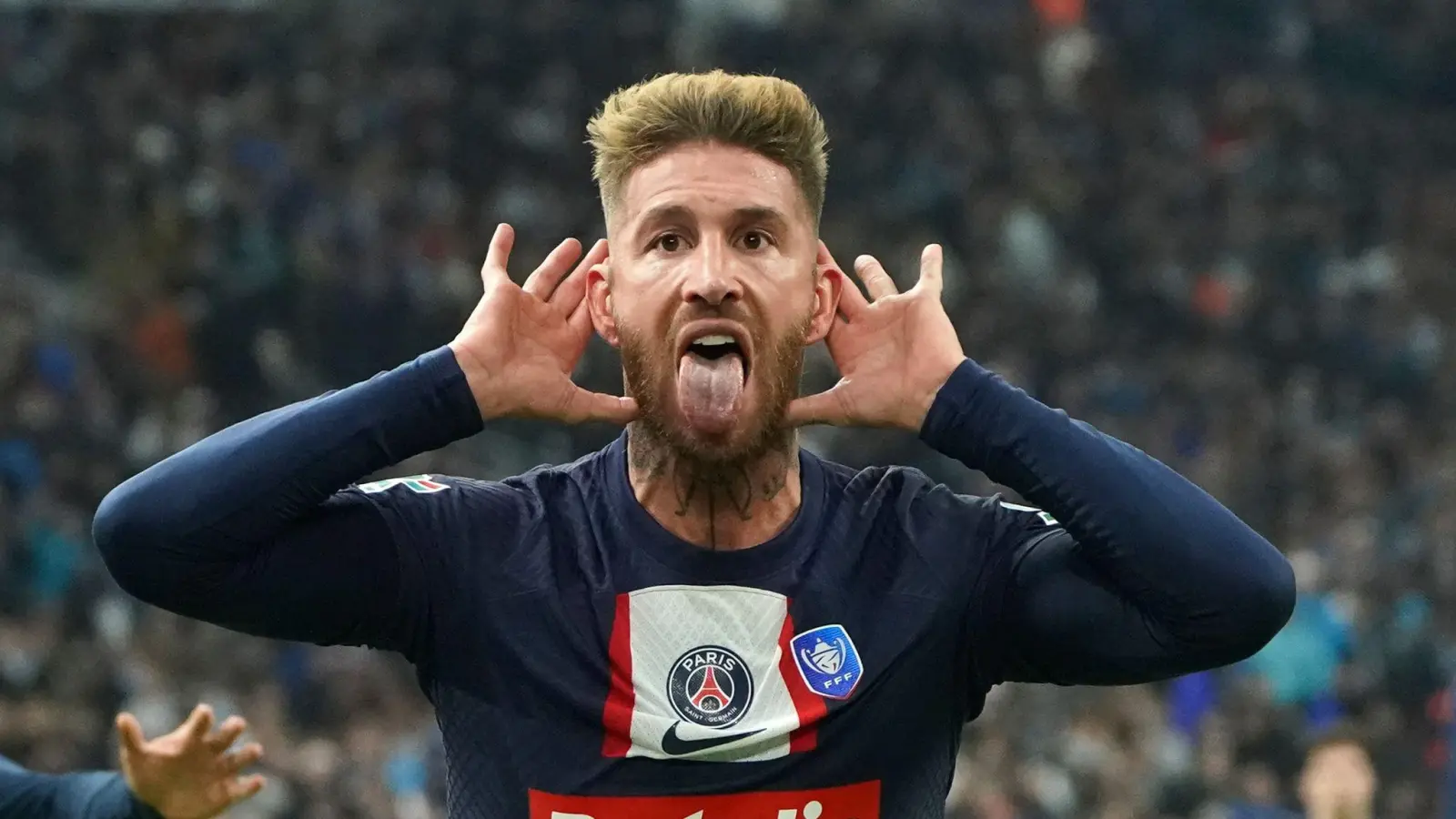 Auch Sergio Ramos verlässt Paris Saint-Germain. (Foto: Laurent Cipriani/AP/dpa)