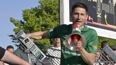 Tschüss Ansbach, hallo Herrieden: Michael Sperr nach seinem letzten Auftritt für die SpVgg in der Regionalliga. (Foto: Martin Rügner)