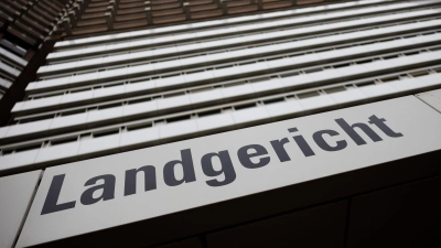 Ein Mann ist wegen Mordes an seiner Ehefrau angeklagt. (Symbolfoto) (Foto: Rolf Vennenbernd/dpa)