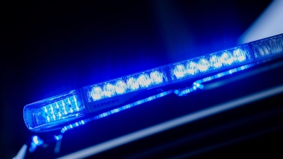 Die Polizei bittet Zeuginnen und Zeugen um Hinweise. (Symbolbild) (Foto: Rolf Vennenbernd/dpa)