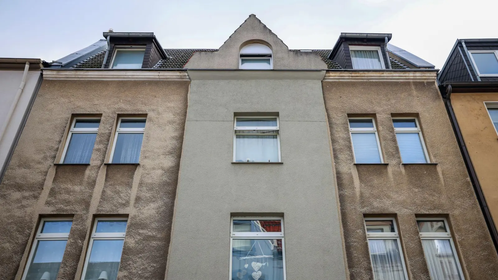 In diesem Mehrfamilienhaus im Bochumer Stadtteil Hamme ereignete sich der folgenschwere Polizeieinsatz. (Foto: Christoph Reichwein/dpa)