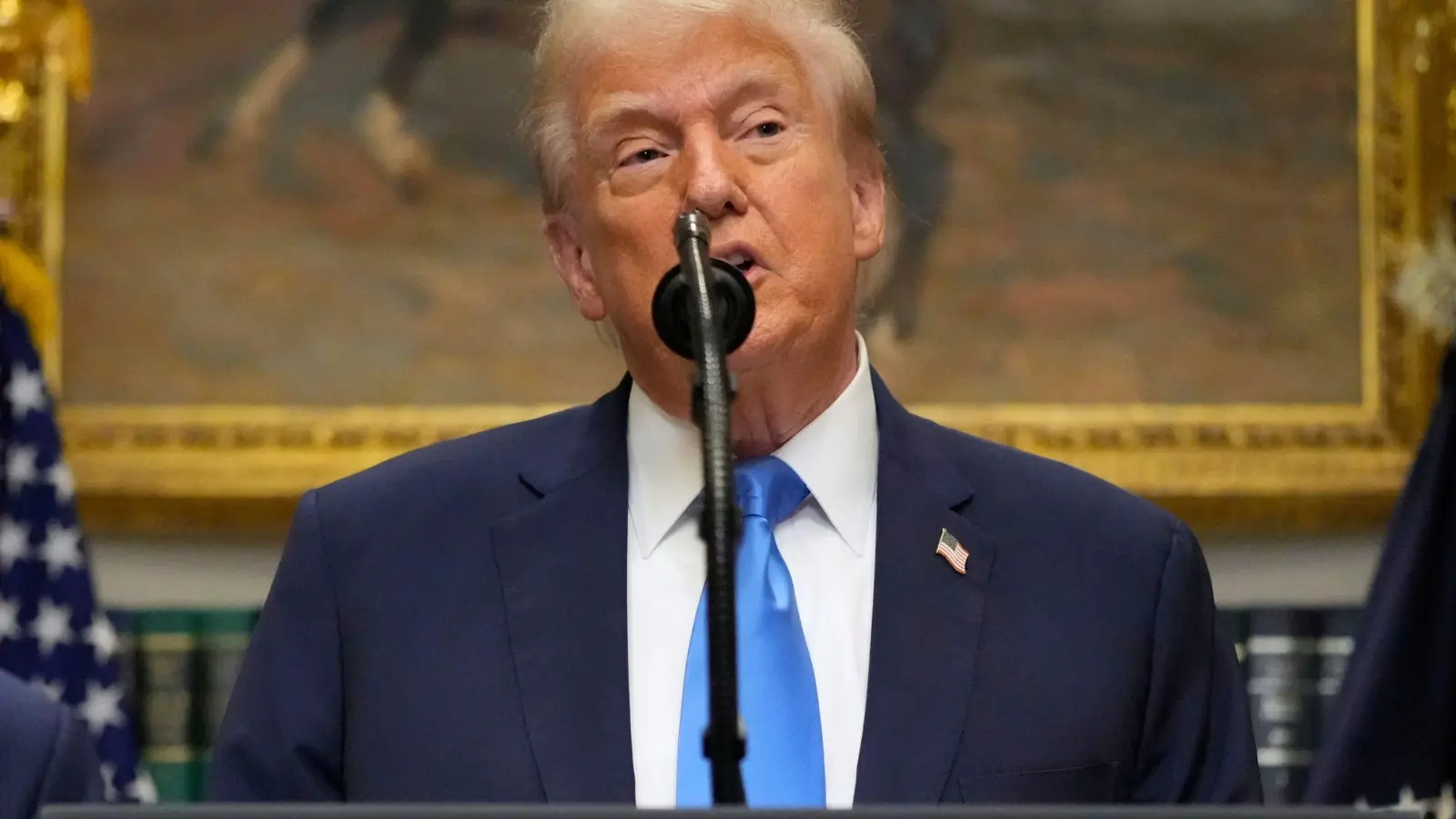 Trump hat die Antifa-Bewegung als Terrororganisation eingestuft.  (Foto: Mark Schiefelbein/AP/dpa)