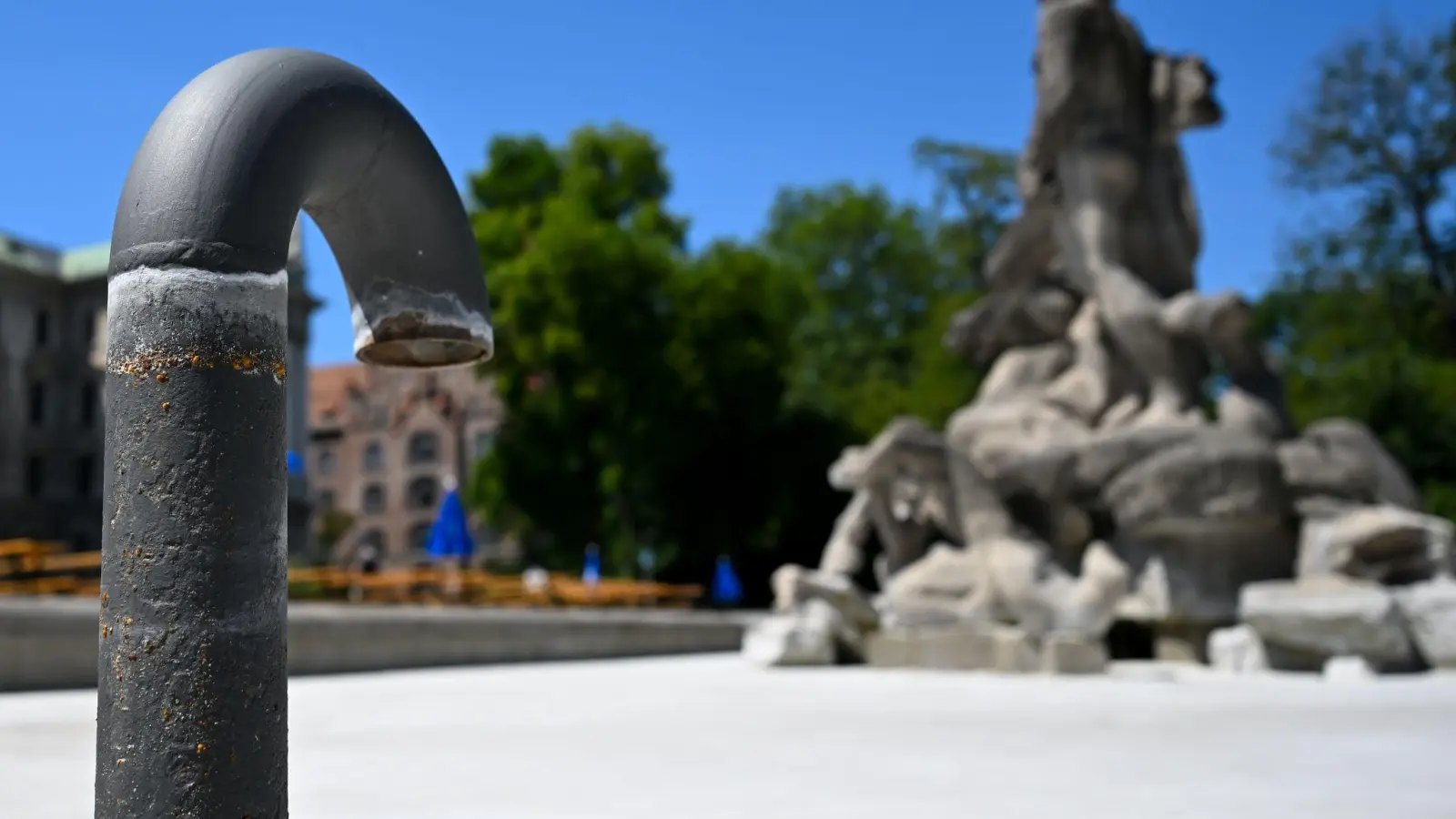 Vor den Verboten hatte die Stadt schon mehrere Brunnen abgeschaltet. (Archivbild) (Foto: Sven Hoppe/dpa)