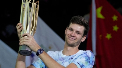 Hubert Hurkacz gewann seinen zweiten Masters-Titel. (Foto: Andy Wong/AP/dpa)