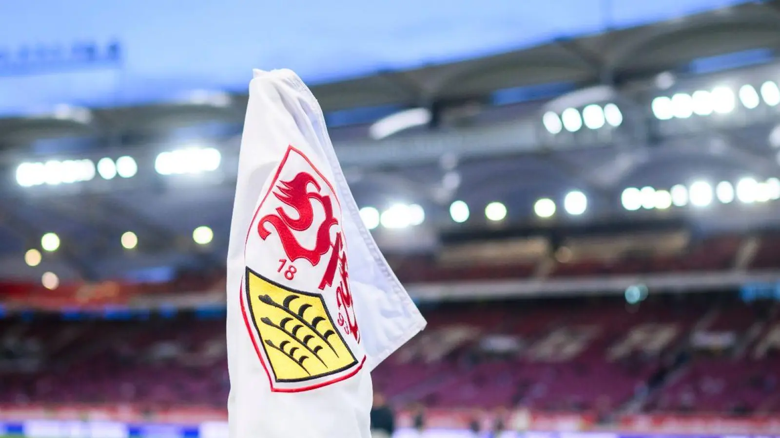 VfB Stuttgart wünscht sich in der Debatte um den Investoreneinstieg bei der DFL mehr Transparenz. (Foto: Tom Weller/dpa)