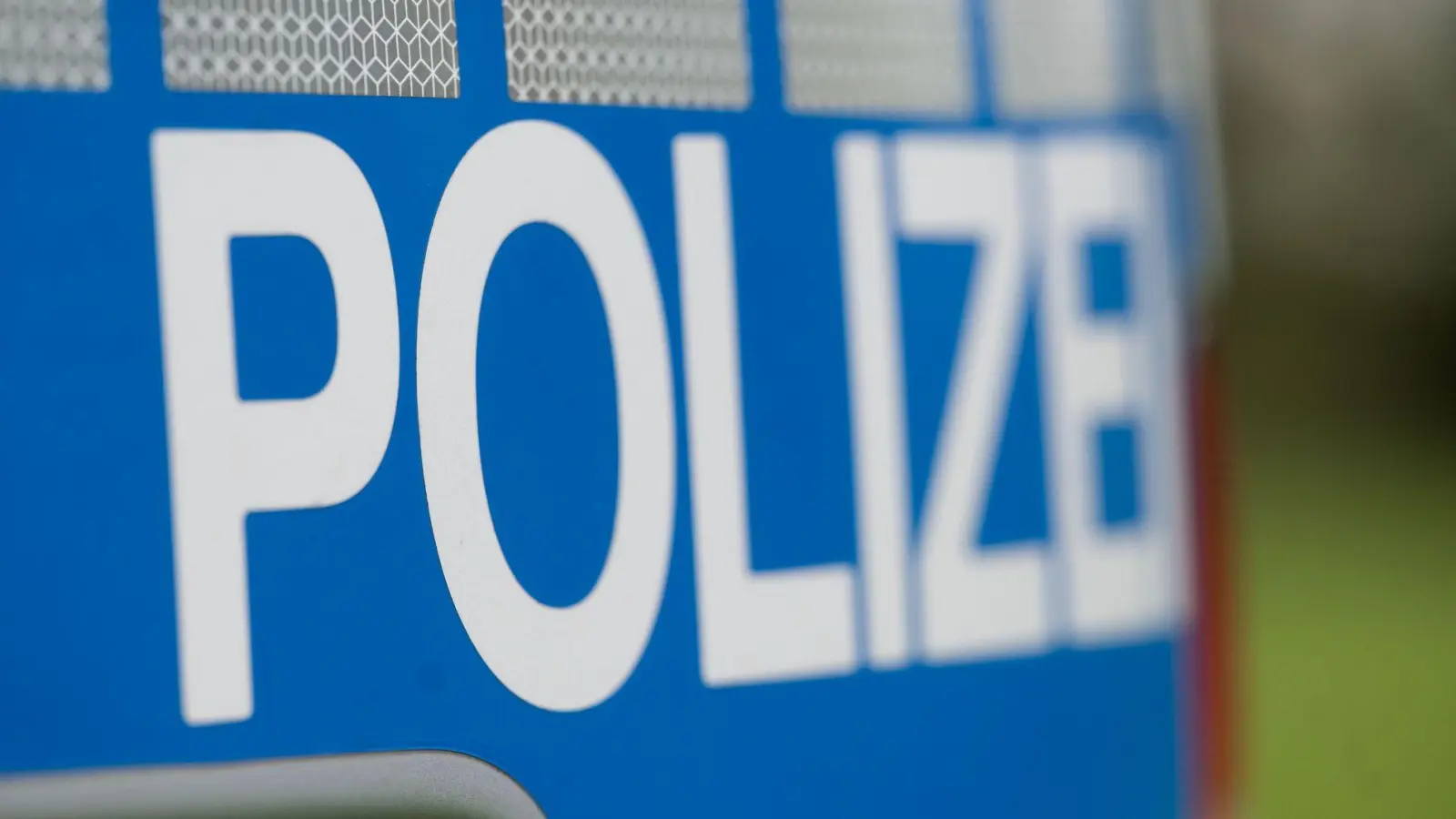 Das fünfjährige Mädchen schlief in einem Graben. (Symbolbild) (Foto: Marijan Murat/dpa)