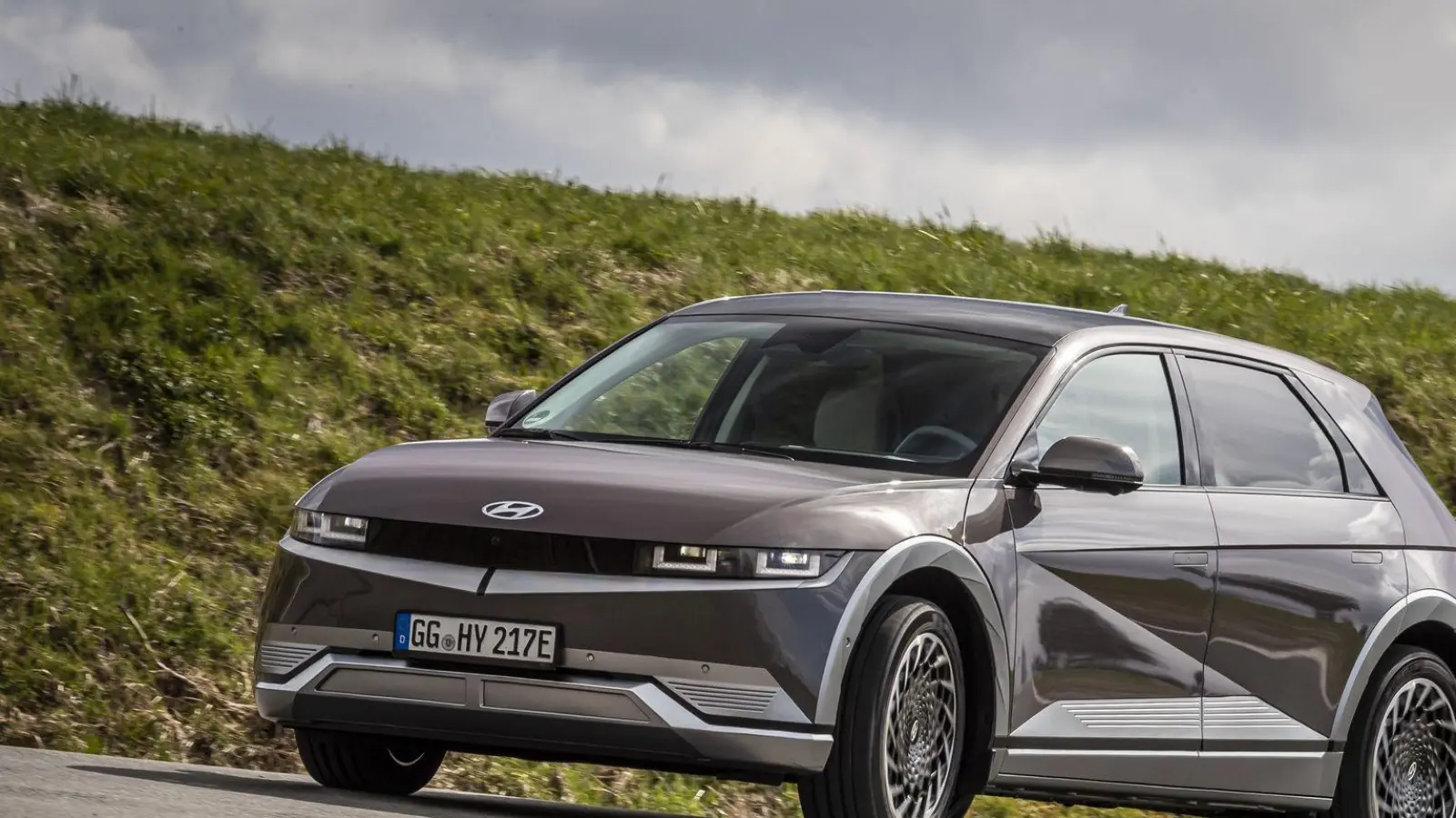 Mit Ecken und Kanten: Optisch entkommt der Hyundai Ioniq 5 dem Einheitsbrei - ist er auch technisch eine Delikatesse für Gebrauchtkäufer? (Foto: Hyundai/dpa-tmn)