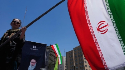 Viele Fragen im Iran-Krieg sind weiter ungelöst (Archivbild).  (Foto: Vahid Salemi/AP/dpa)