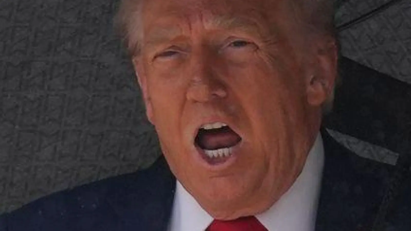 Trump fliegt nach Israel. (Foto: Evan Vucci/AP/dpa)