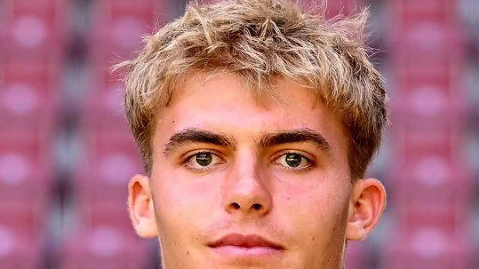 Nach wenigen Wochen in Augsburg schon erstmals zum DFB-Team geholt: Hennes Behrens. (Archivbild) (Foto: Harry Langer/dpa)