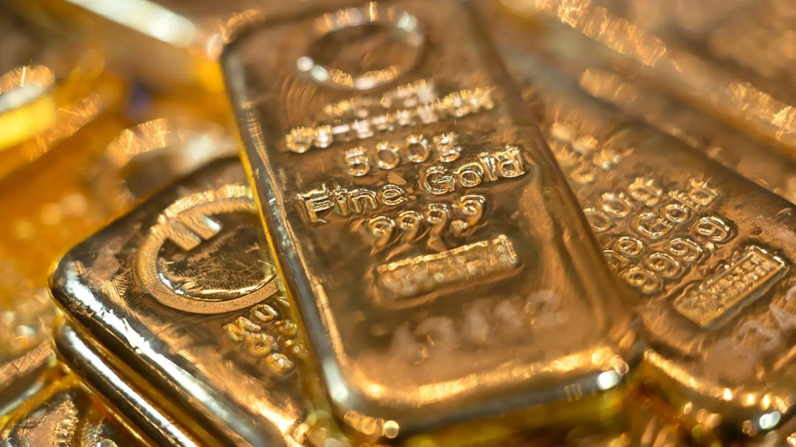 Nach dem Fund von zehn Goldbarren im sächsischen Bannewitz konnte niemand nachweisen, Besitzer des Schatzes zu sein. (Symbolbild) (Foto: Sven Hoppe/dpa)