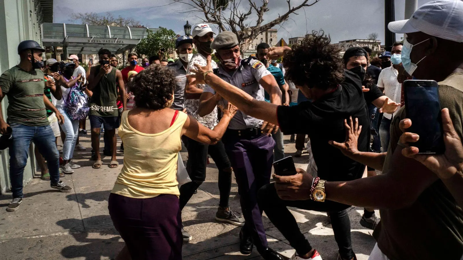 Nach den Protesten vom 11. Juli wurden viele Kubaner inhaftiert - die EU fordert ihre Freilassung. (Foto: Ramon Espinosa/AP/dpa)
