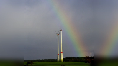 Die Mehrheit der Mitglieder des Kreisausschusses sah vor allem die Chancen, die sich für die regionale Wertschöpfung durch die erneuerbaren Energien bieten. (Foto: Heinz Wraneschitz)