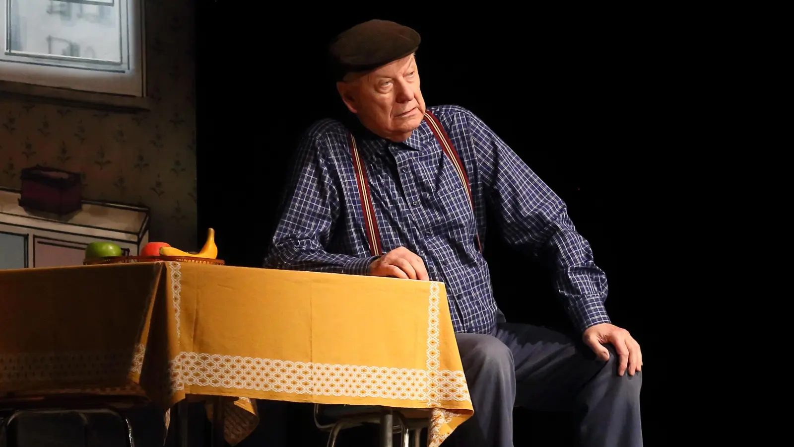 Am Küchentisch: Gerd Dudenhöffer als Heinz Becker. (Foto: Thomas Wirth)