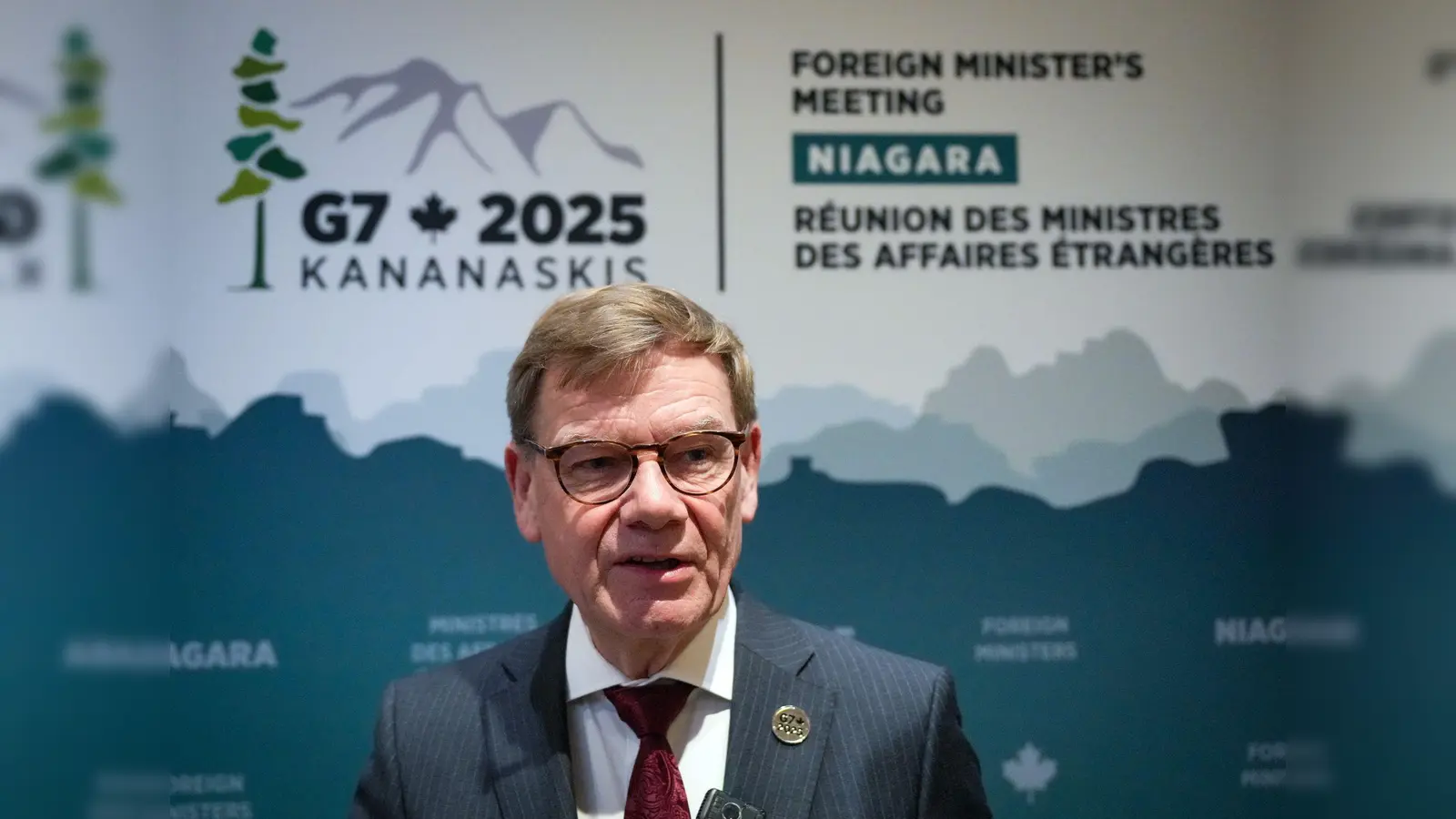 Außenminister Johann Wadephul (CDU) äußert sich am Rande des Treffens der Außenminister der G7-Runde wirtschaftsstarker Demokratien. In Kanada ist der Gaza-Friedensplan eines der Hauptthemen. (Foto: Soeren Stache/dpa)