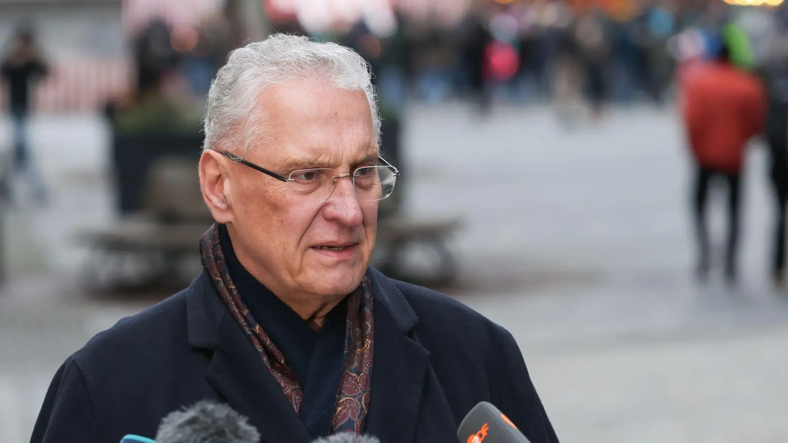 Laut Innenminister Herrmann stand wohl kein Anschlag unmittelbar bevor. (Foto: Daniel Löb/dpa)