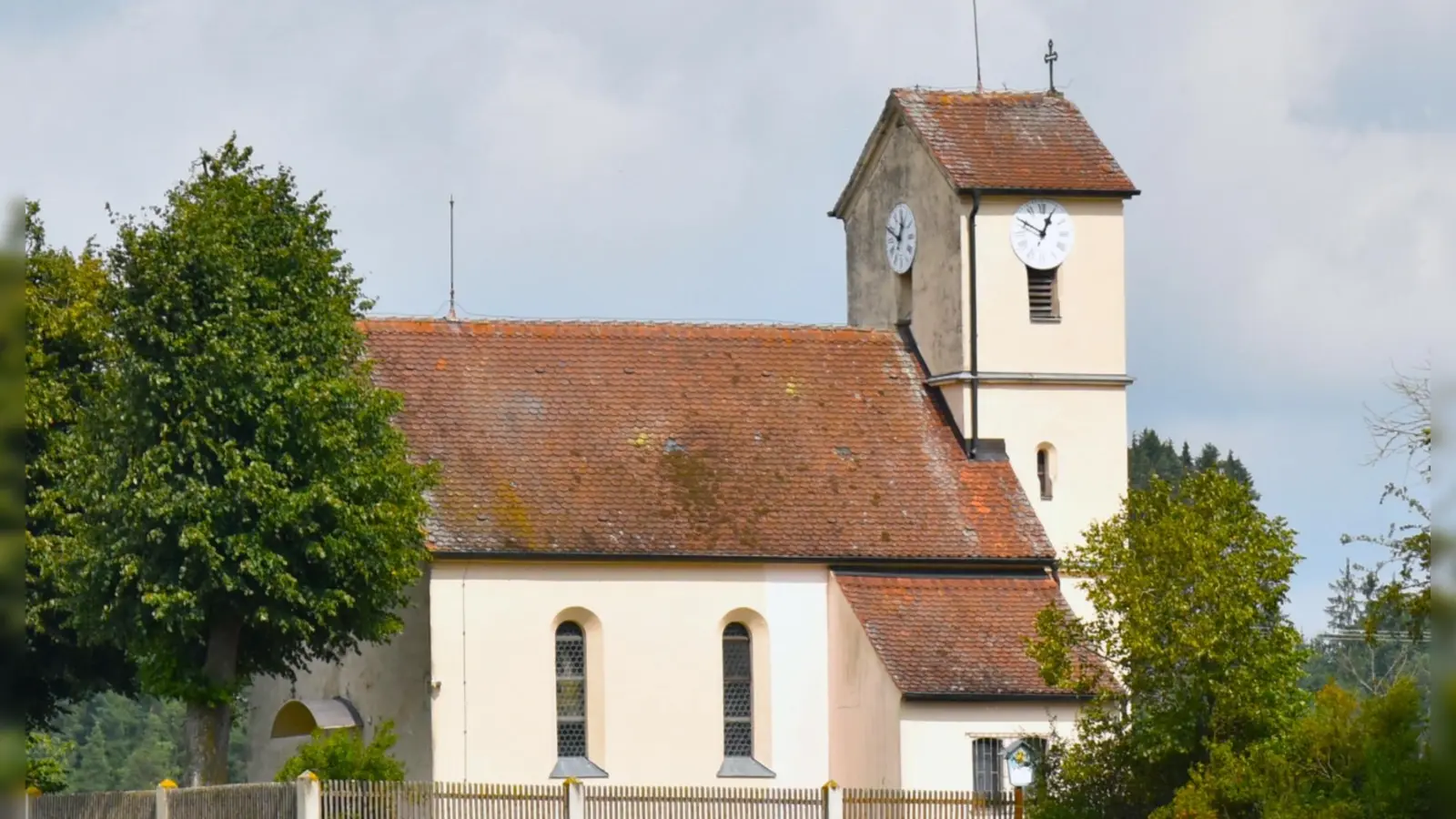 Die Wallfahrtskirche „Mater Dolorosa“ in Aurachs Ortsteils Windshofen ist sanierungsbedürftig: Der Gemeinderat befürwortet die Außen- und Innenrenovierung. (Foto: Werner Wenk)