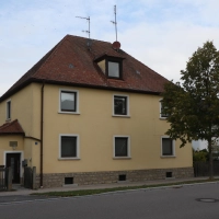 Das ehemalige Polzeigebäude in der Ipsheimer Bahnhofsstraße ist baufällig. (Foto: Alexander Rausch)