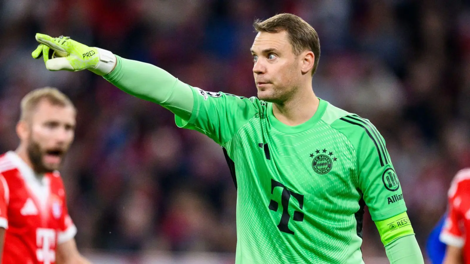 Manuel Neuer führt die Bayern als Torwart und Kapitän an. (Foto: Tom Weller/dpa)