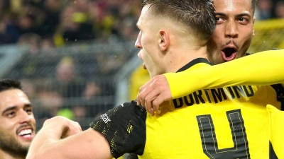 Der BVB hat nach dem Pokal-Aus wieder Grund zum Feiern.  (Foto: Bernd Thissen/dpa)