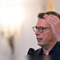 Markus Blume, CSU-Kunstminister in Bayern, hat eine klare Forderung an die Bayreuther Festspielleitung. (Archivbild) (Foto: Peter Kneffel/dpa)