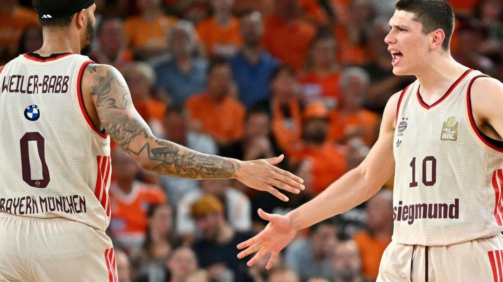 Starke Vorstellung: Die Bayern-Basketballer haben die Finalserie wieder ausgeglichen. (Foto: Jan-Philipp Strobel/dpa)