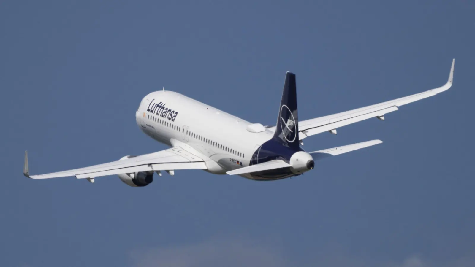 Lufthansa hat sich eine Rüge der britischen Werbeaufsicht eingehandelt. (Foto: Soeren Stache/dpa)