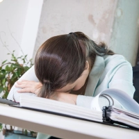Immer leisten, bis plötzlich nichts mehr geht: Hinter einem Burn-out steckt meist eine Erschöpfungsdepression. (Foto: Christin Klose/dpa Themendienst/dpa-tmn)